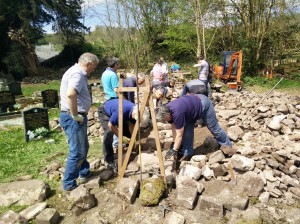 Wal gerrig sych Ystradfelte ym Mannau Brycheiniog